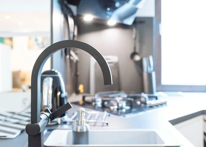 Tres Chic Double Sized Bucharest