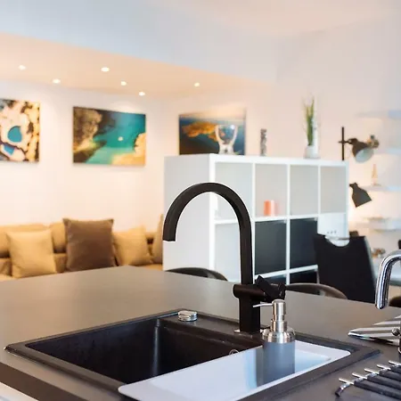 Apartment Tres Chic Double Sized