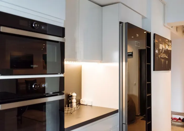 Apartment Tres Chic Double Sized Bucharest
